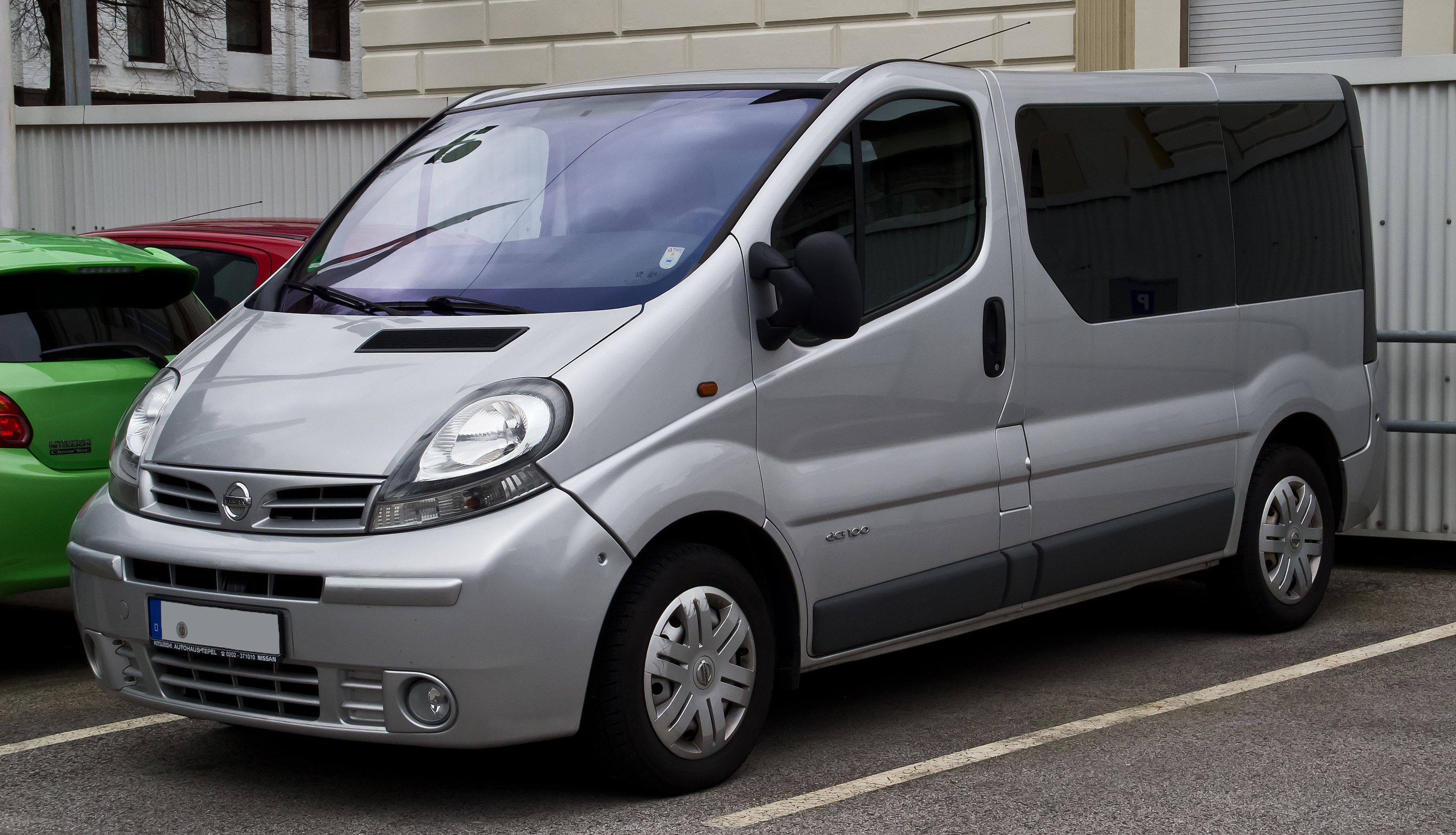 image of car Nissan J4