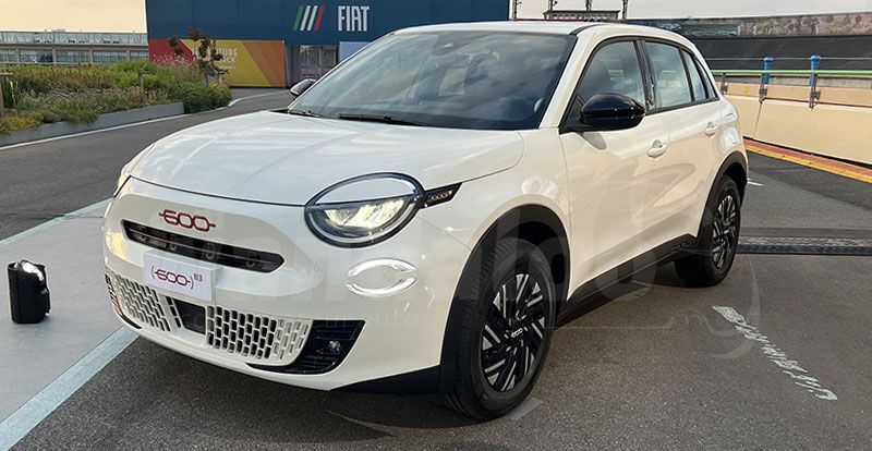 image of car Fiat 600